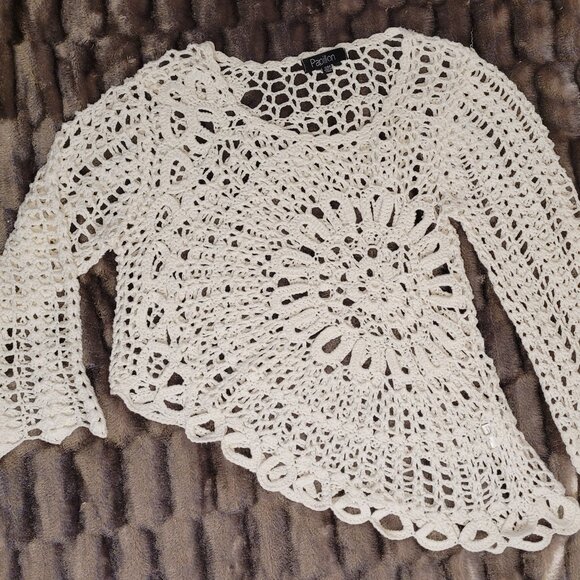 Papillon White Crochet Asymmetrical Top - Picture 1 of 5